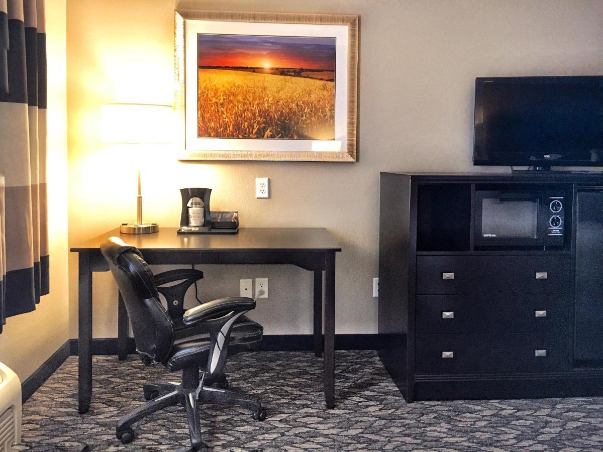 Best Western Wheatland Inn Colfax Bagian luar foto